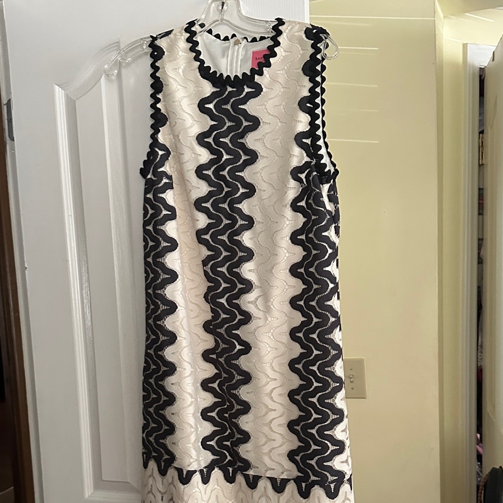 Kate Spade Black and Cream Wavy Pattern Midi Dress